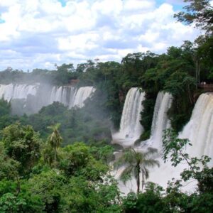 viaje-seguro-mundo-ecuador-viajes-a-todo-el-mundo-iguazu1